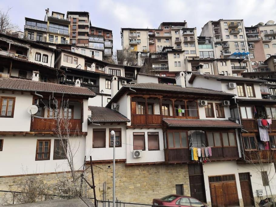 Unique Studio- Great Balcony And View! Parking Possibility! Велико-Тирново Екстер'єр фото