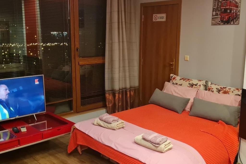 Unique Studio- Great Balcony And View! Parking Possibility! Велико-Тирново Екстер'єр фото