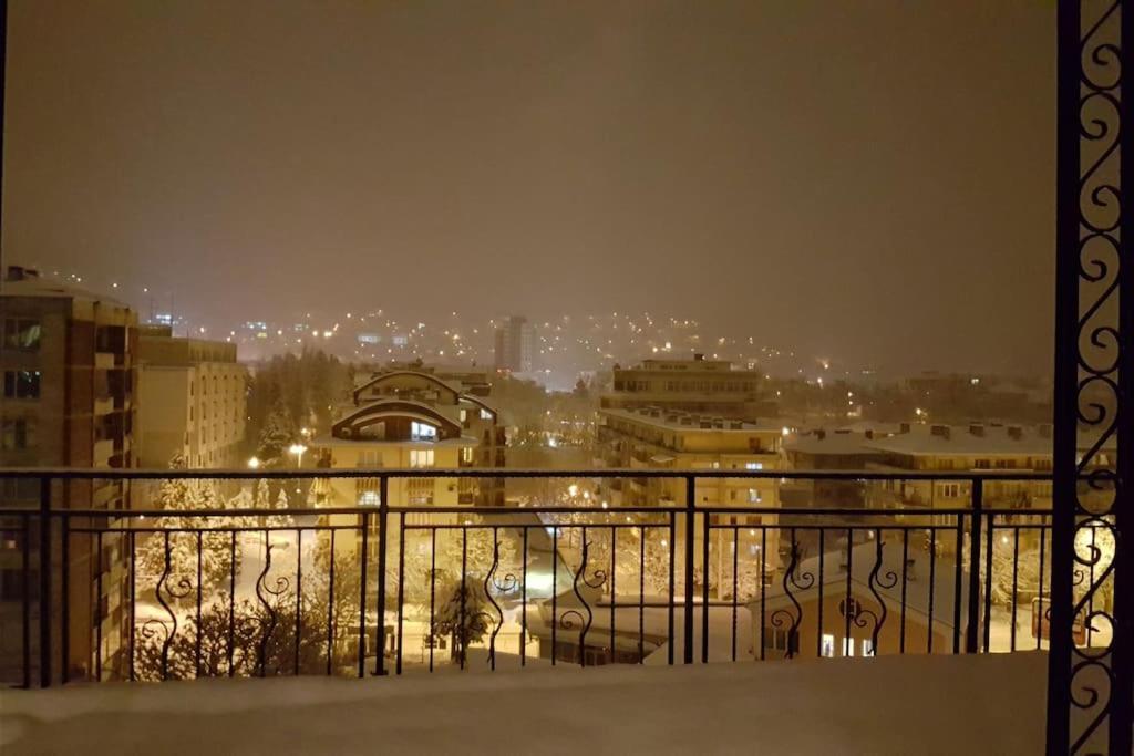 Unique Studio- Great Balcony And View! Parking Possibility! Велико-Тирново Екстер'єр фото