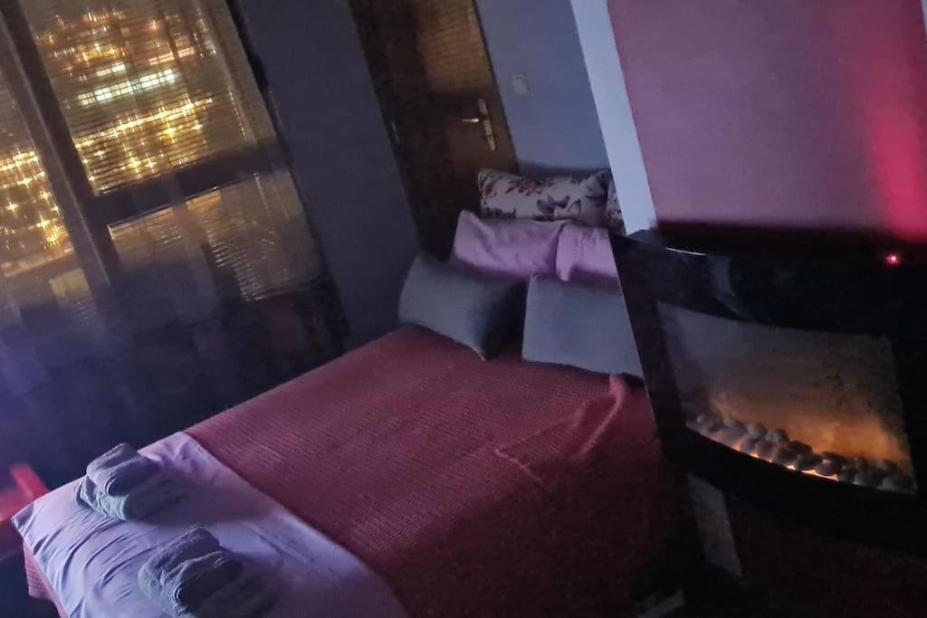 Unique Studio- Great Balcony And View! Parking Possibility! Велико-Тирново Екстер'єр фото